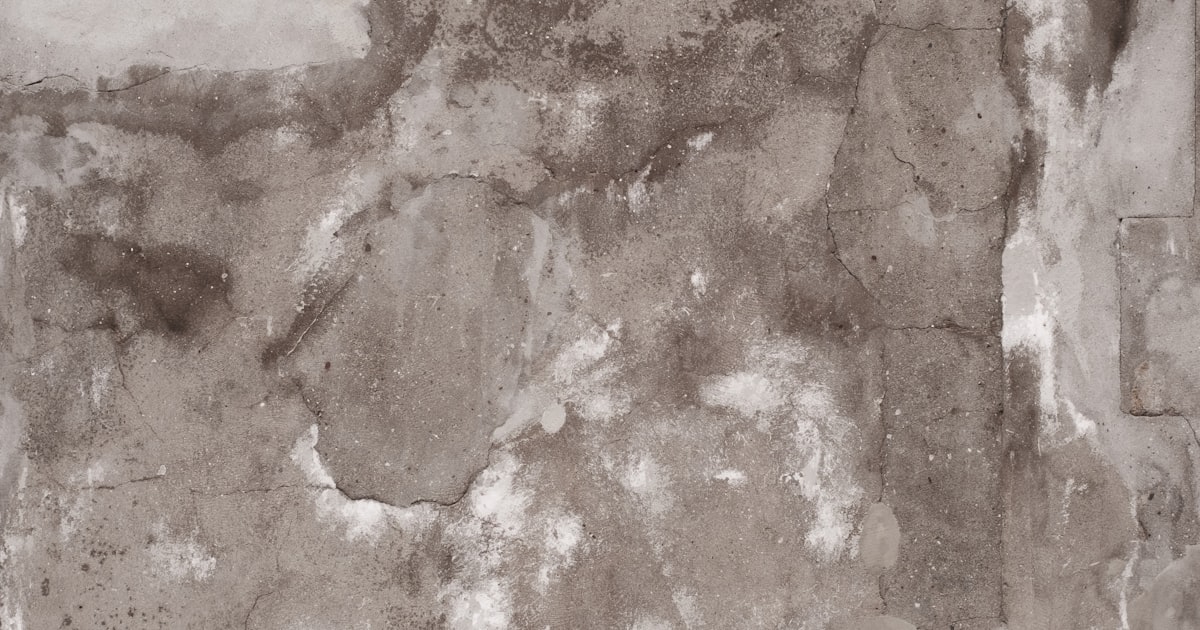 Property wall damage requiring documentation for AirCover claim